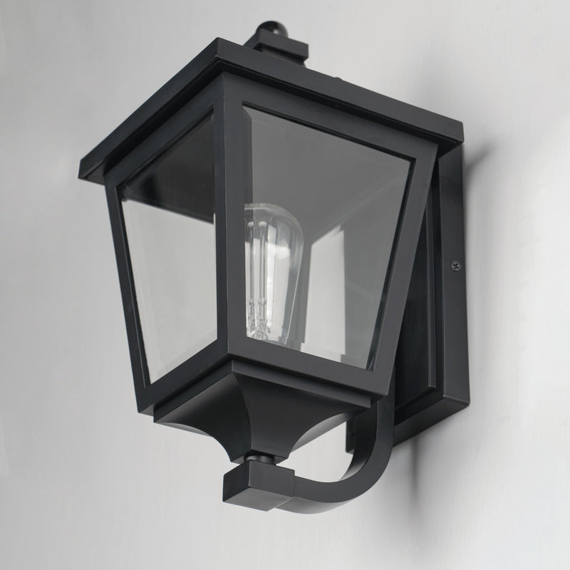 Sutton Place VX 1-Light Outdoor Sconce